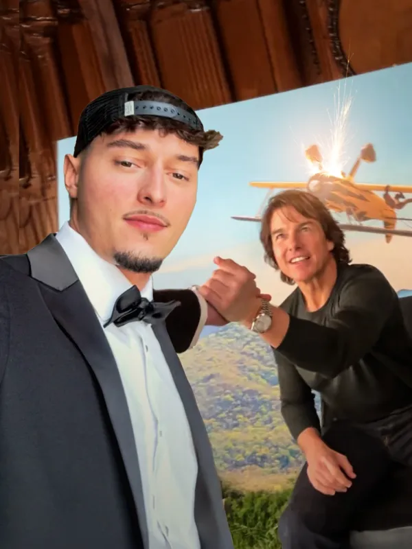 Nikolai Savic with Tom Cruise
